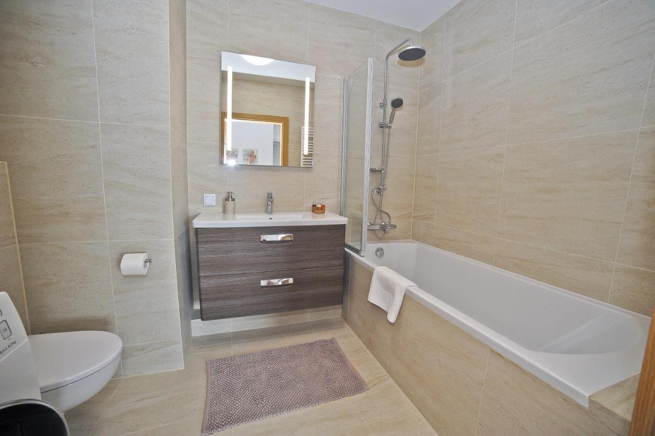 גדנסק Grand Apartments - Three Bedrooms With Panorama Of The Old Town מראה חיצוני תמונה